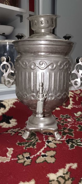 Прадается сомавар электрическая ссср