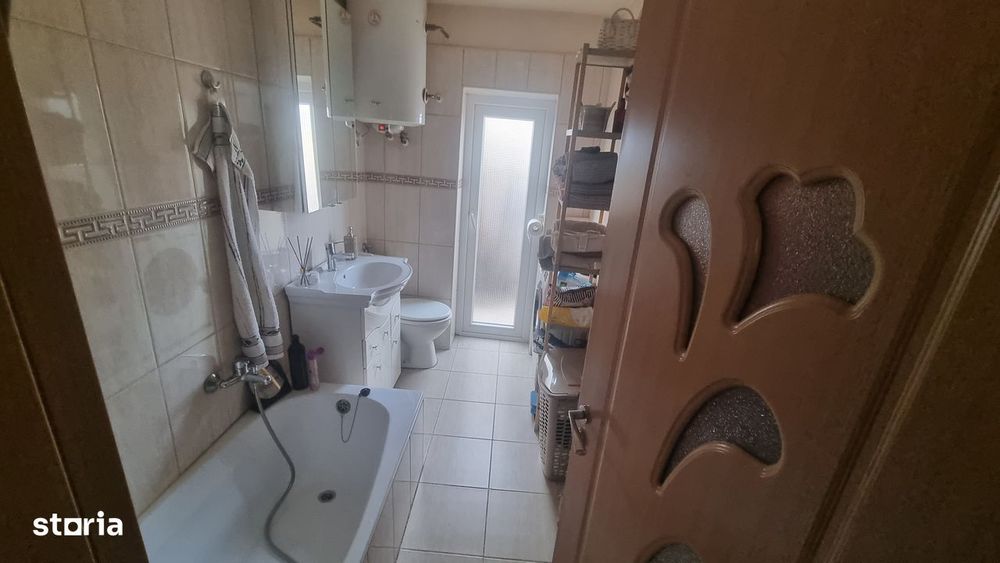 Apartament la casă zonă liniștită