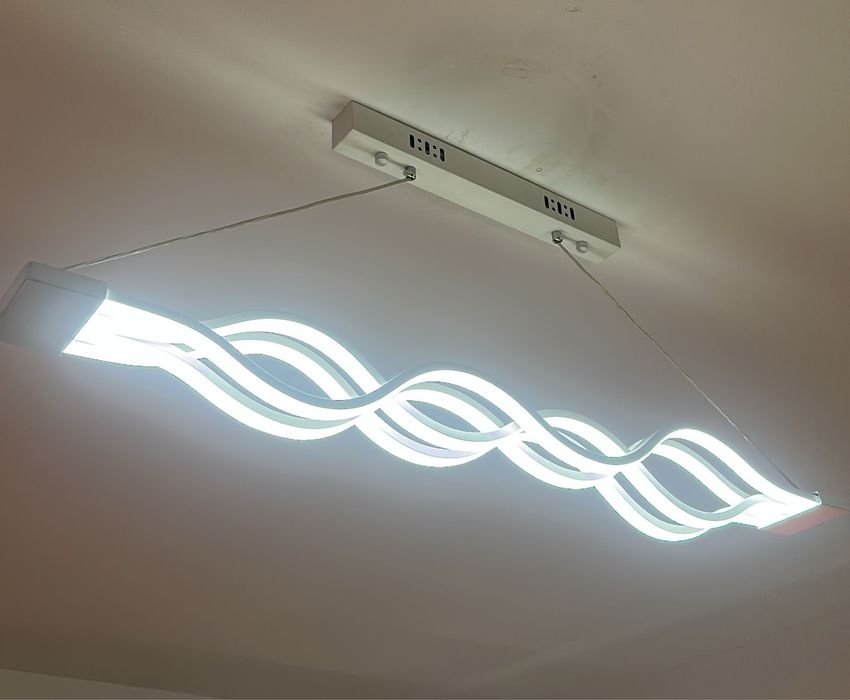 Lustra led 4 tipuri de lumina