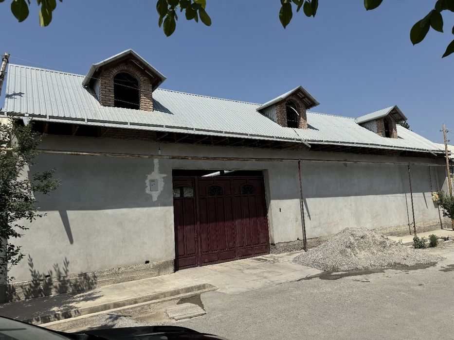 6sotixli uy sotiladi