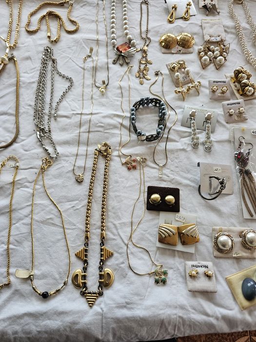 НОВИ Бижута От Медицинска Стоман Брой 10€