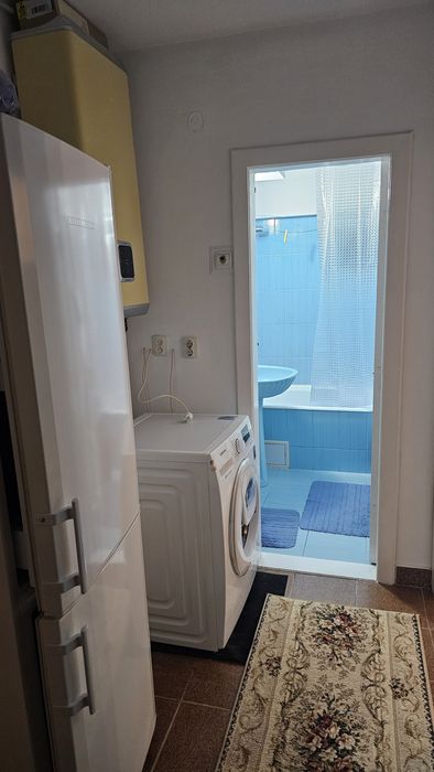 Închiriez apartament Ultracentral pe termen lung .