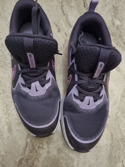 Маратонки Nike Cosmic Runner