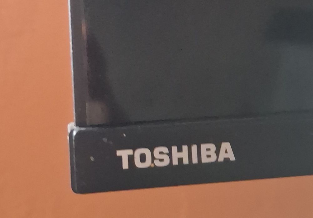 Toshiba телевизор