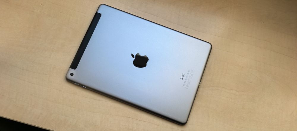 Apple Ipad Gen 6_32GB_Sim 4G_ca NOUA (10 din 10) - Folosita f rar