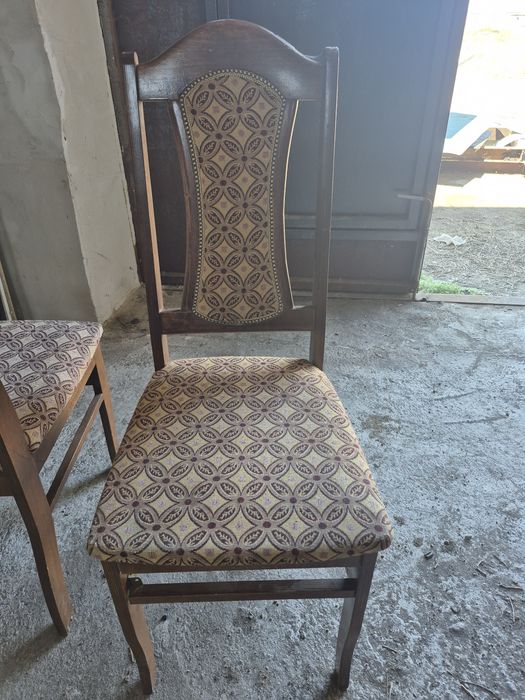 Продам Стулья стол 45 штук