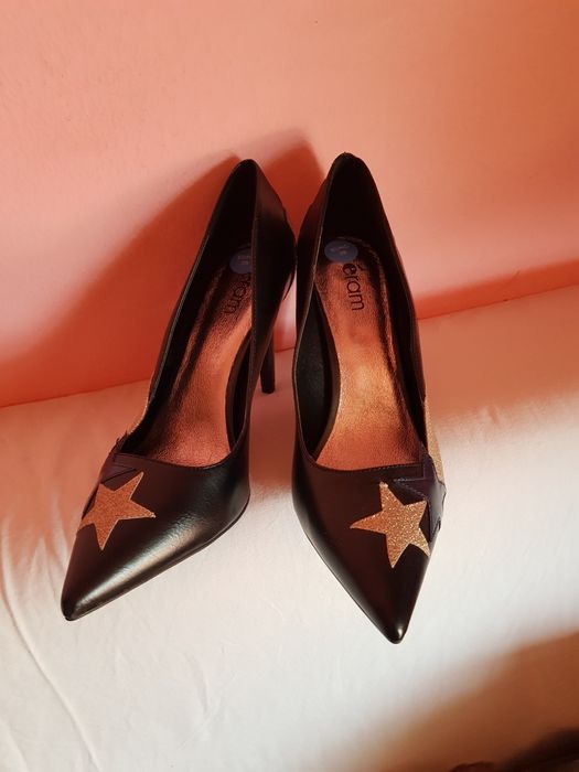 Vand pantofi Gabor,Marko tozi etc la 30 lei perechea.