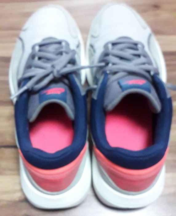 NIKE дамски маратонки