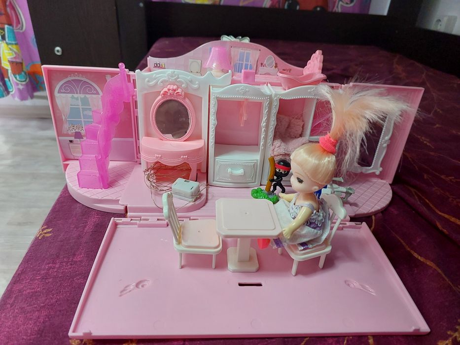 Продам домик трансформер новый