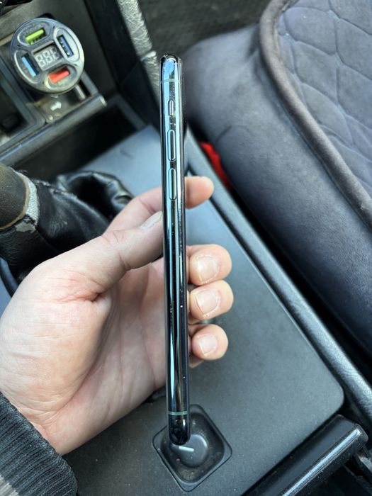 Продам Iphone 11 pro