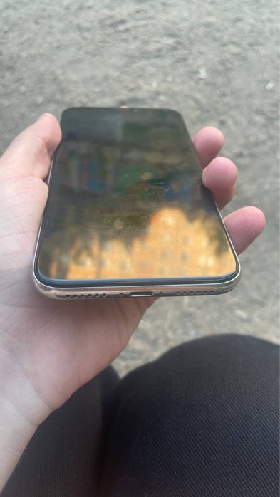 продам айфон x 256