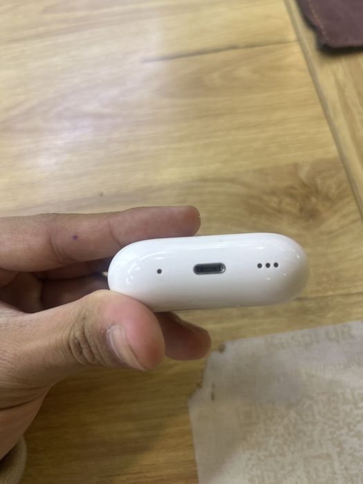Airpods pro2 оригинал без правого уха