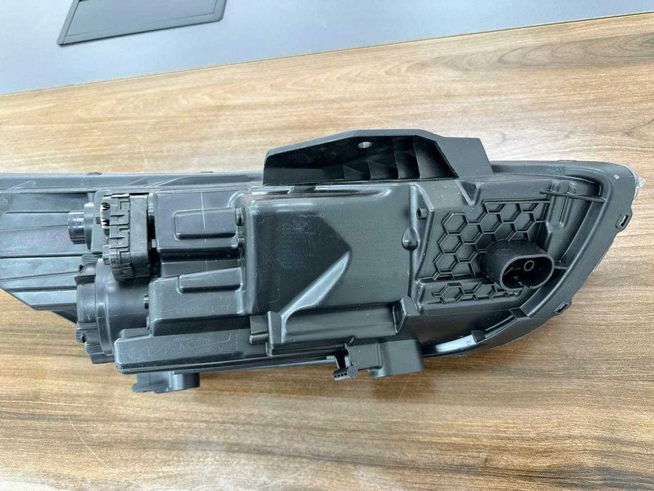 Фара передняя KIA k3