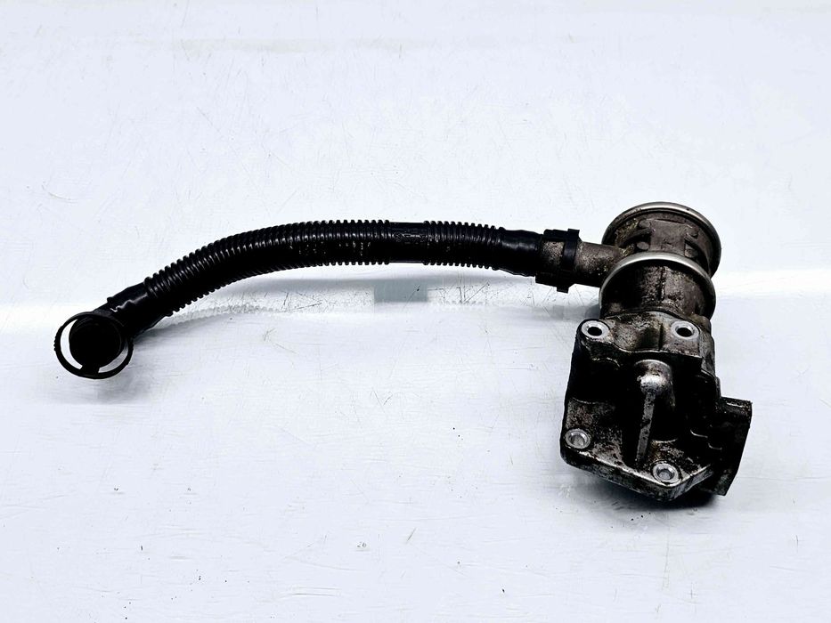 Supapa EGR Volkswagen Golf 5 Plus (5M1) [Fabr 2005-2008] 06A131351F 1.