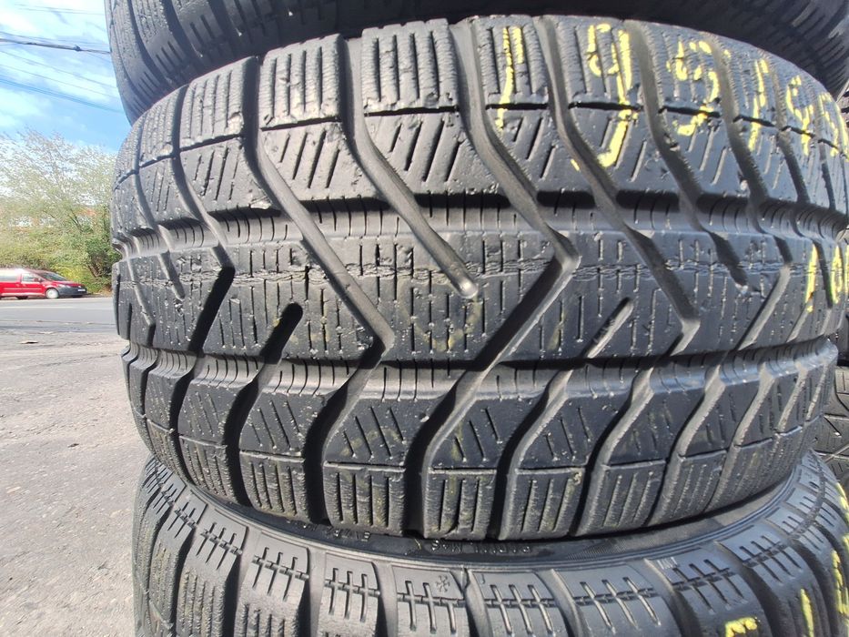 4 anvelope iarna 195/45r16 Pirelli Montaj Gratuit