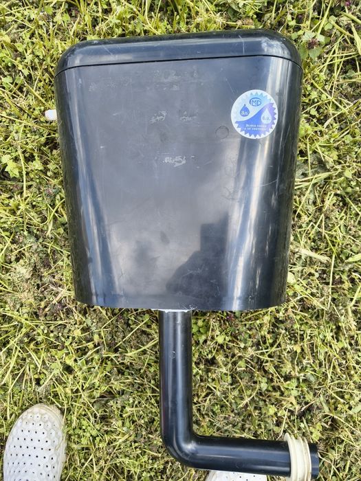 Тоалетно казанче,черно