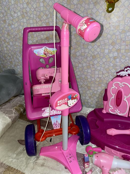 Детское трюмо, микрофон, шв.машинка,коляска, косметика, фены, сумки!