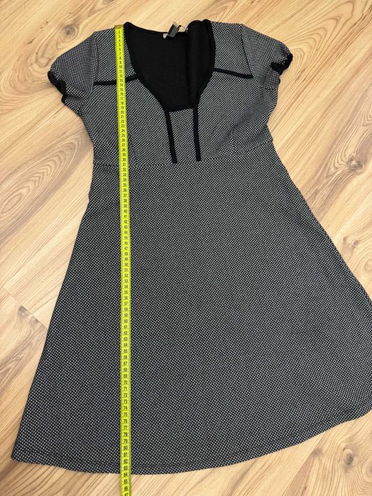 Разпродажба на официални рокли размер S