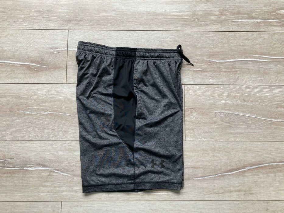 Under Armour Heatgear Loose къси панталони къс панталон шорти M