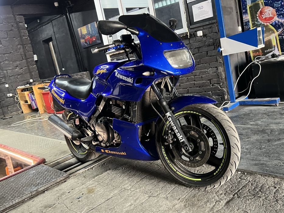 Kawasaki gpz500 в нормальном состоянии