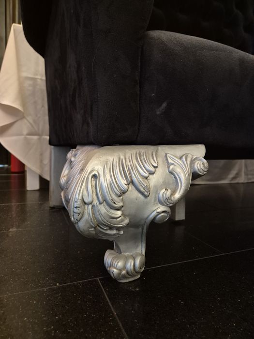 Canapele si fotolii regale