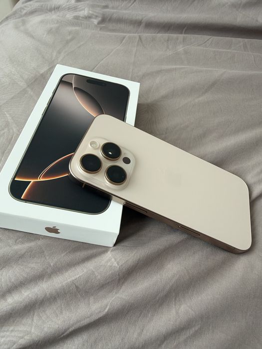 Iphone 16 pro desert titanium