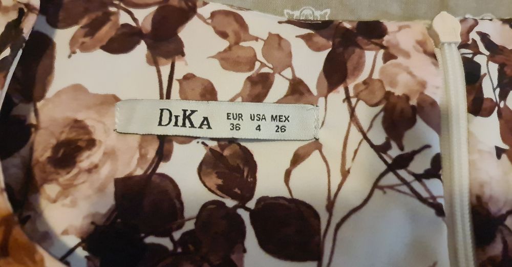 Рокля на фирма "Dika"