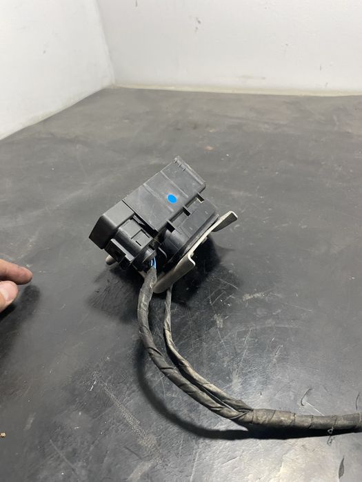 Bloc valve Audi A8 D3 suspensie aer perne aer Audi A8D3 2003-2010