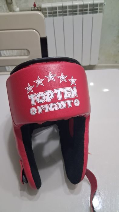 Шлем и перчатки для ММА, дзюдо