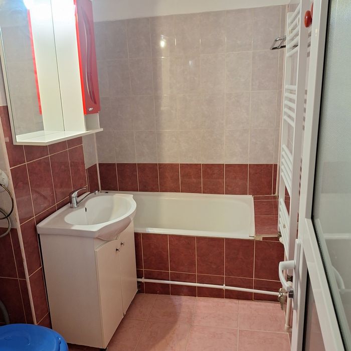 Oportunitate! Apartament 2 camere + Boxă | Str. Lalelelor, Bl. 2