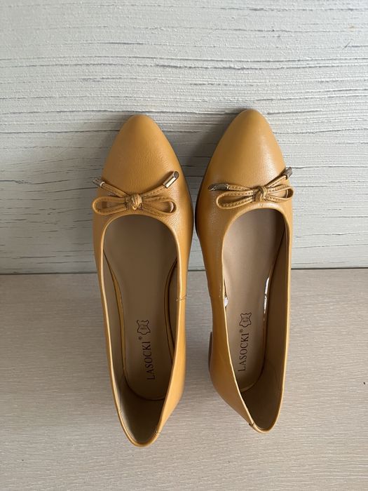 Нови обувки от естествена кожа.Номер -39