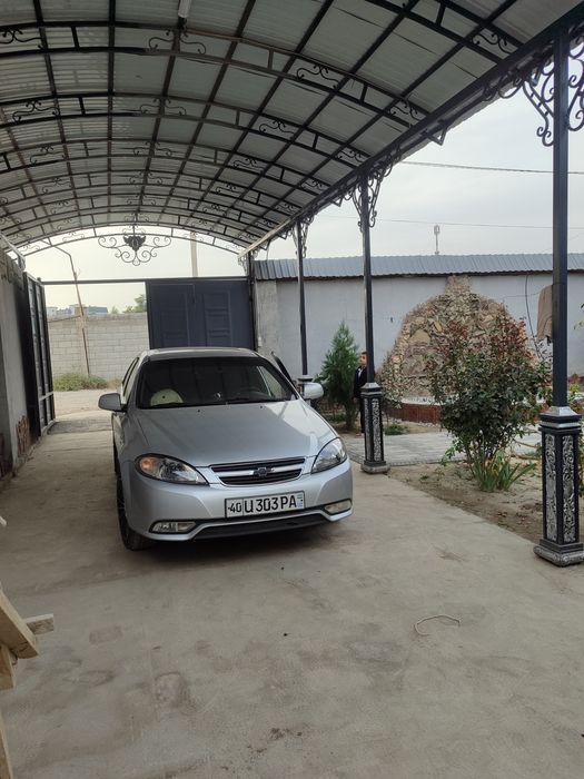 Ховли 4сотих янги махала янги курилган