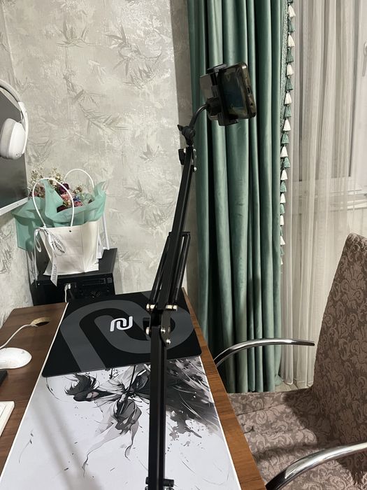 Кранштейн для телефон и планшет