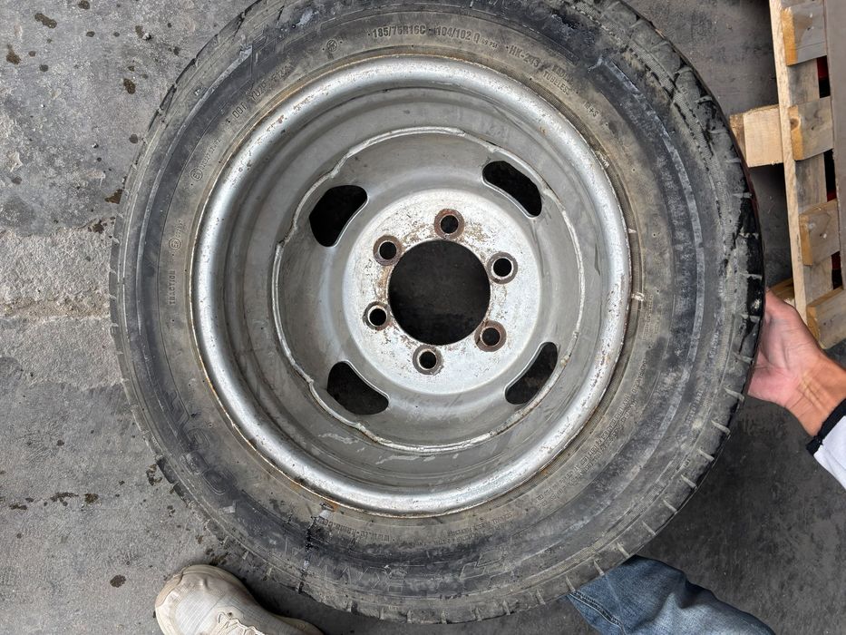 Покрышка с дисками на Газель