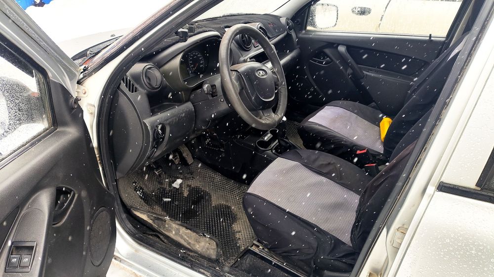 Продам автомобиль Lada Granta 2012 г