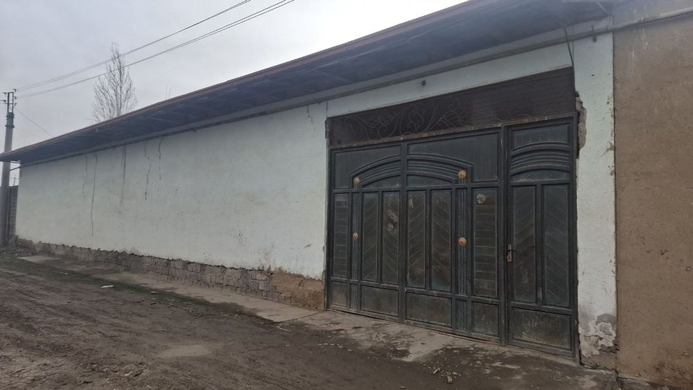 Назарбек,тарновда репром кочада ховли сотилади 4 хона уйи 2