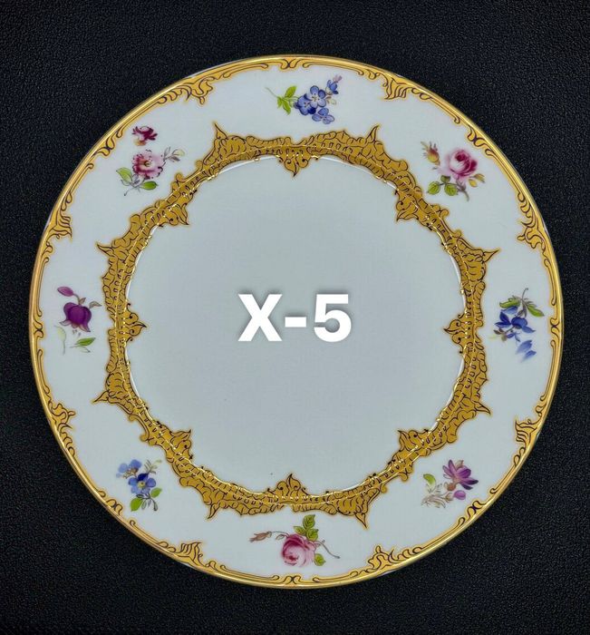 Chinni idishlar sikitkada