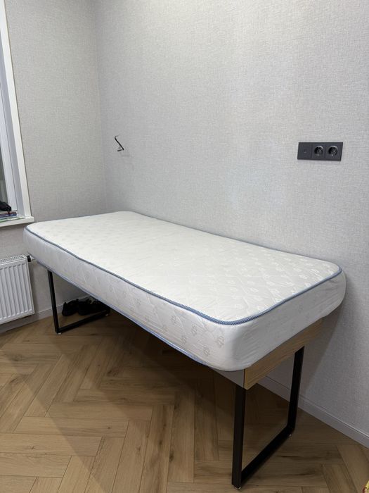 Матрас    90*200