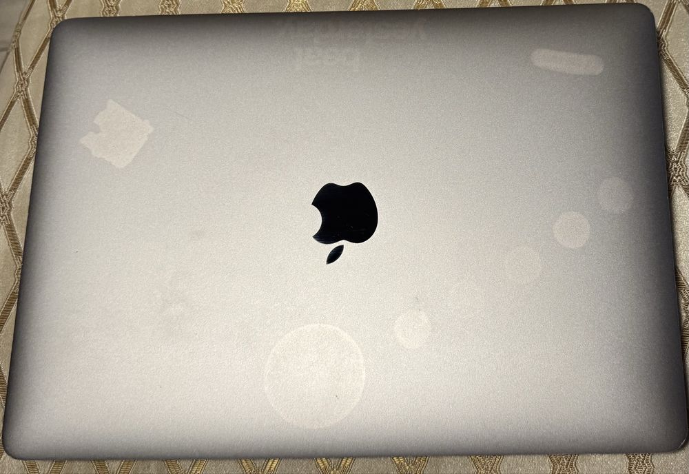 MacBook Pro 13 2019
