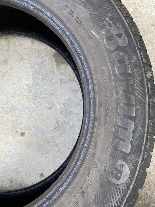 Vand 5 anvelope 225/65/R17 m+s