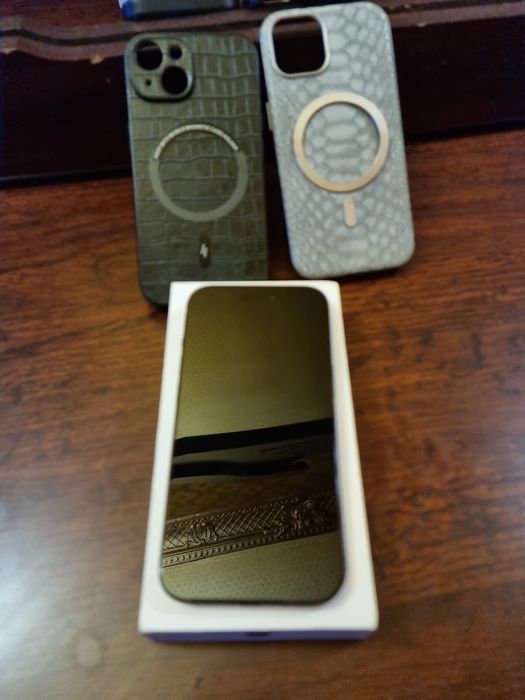 iPhone 15 в хорошем состоянии