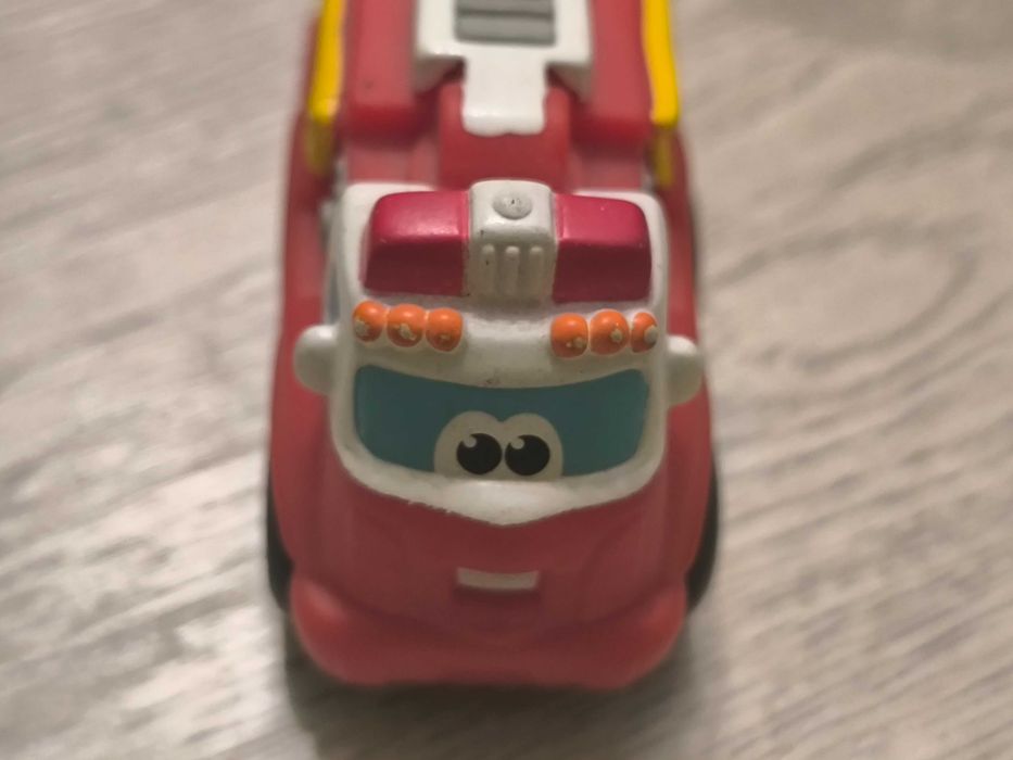 Mașinuțe Tonka - diverse personaje