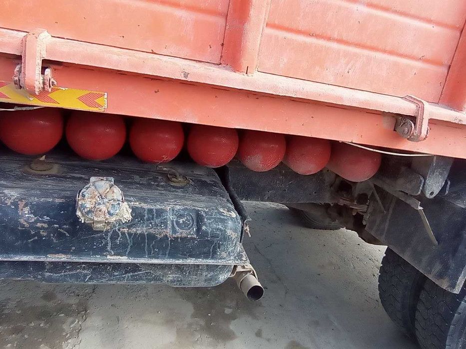 Kamaz sotiladi ideal holatta