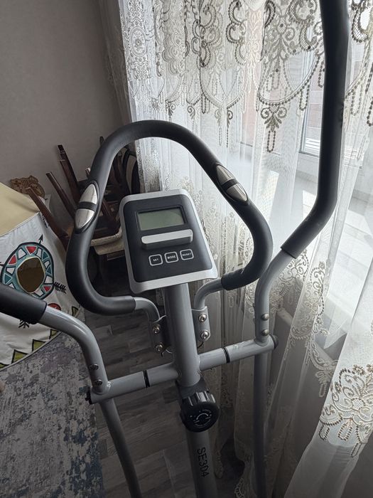 Эллиптический тренажер