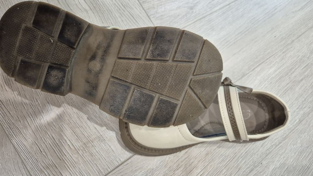 Туфельки школьные 27 размер