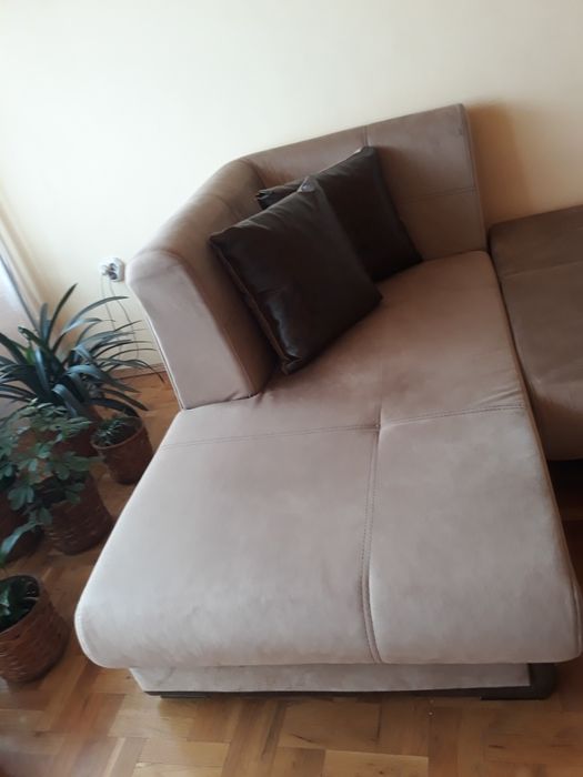 Разтегателен диван