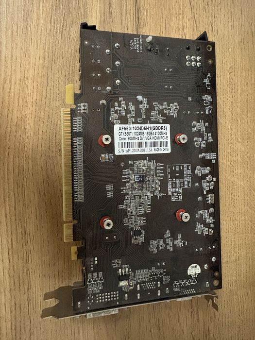 Видеокарта 550ti