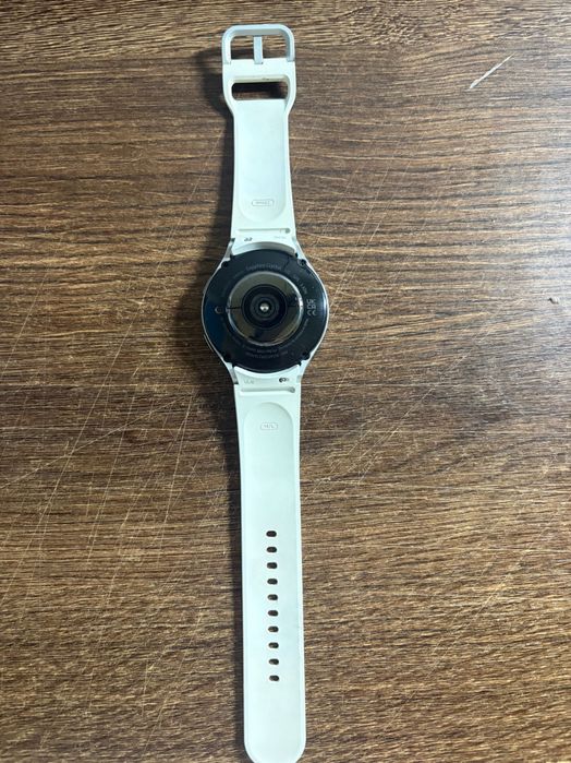 Samsung Galaxy Watch5 44mm LTE Sapphire – accesorii –