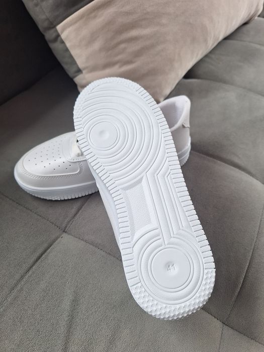 Дамски маратонки