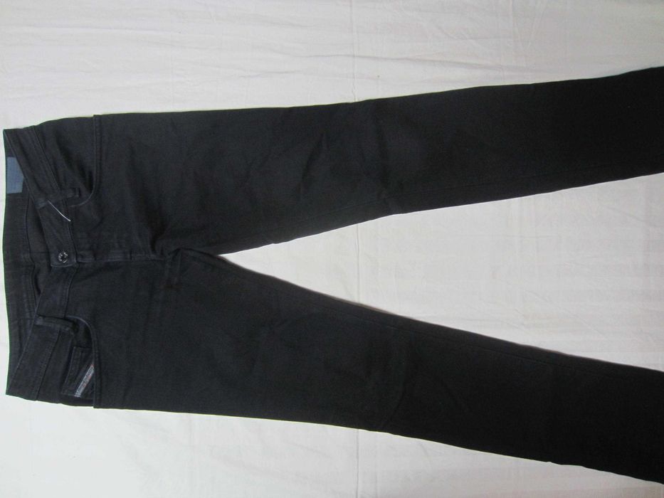 Blugi dama Diesel NEWZ,W28 L32,Talie=78,Lung=102,noi